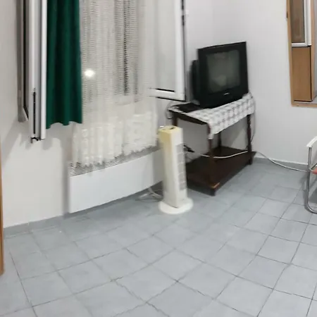 Studio Apartman Beba * ポドゴリツァ